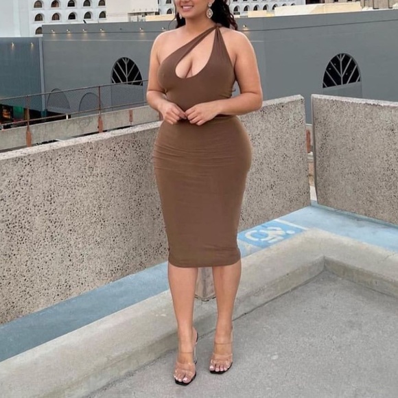 tresser Dresses & Skirts - NEW Fashion One Shoulder High quality bodycon MIDI dress cute trendy club MOCHA